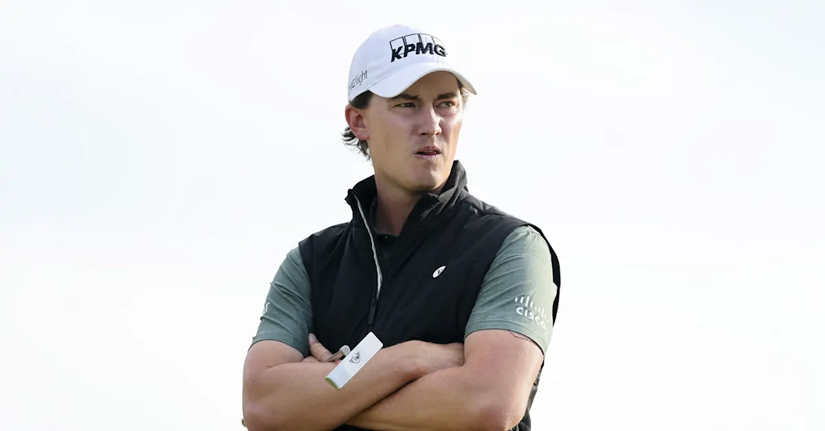 PGA Championship: Smalley y McNealy Asaltan la Cima en Aronimink con Estrellas Mundiales al Acecho