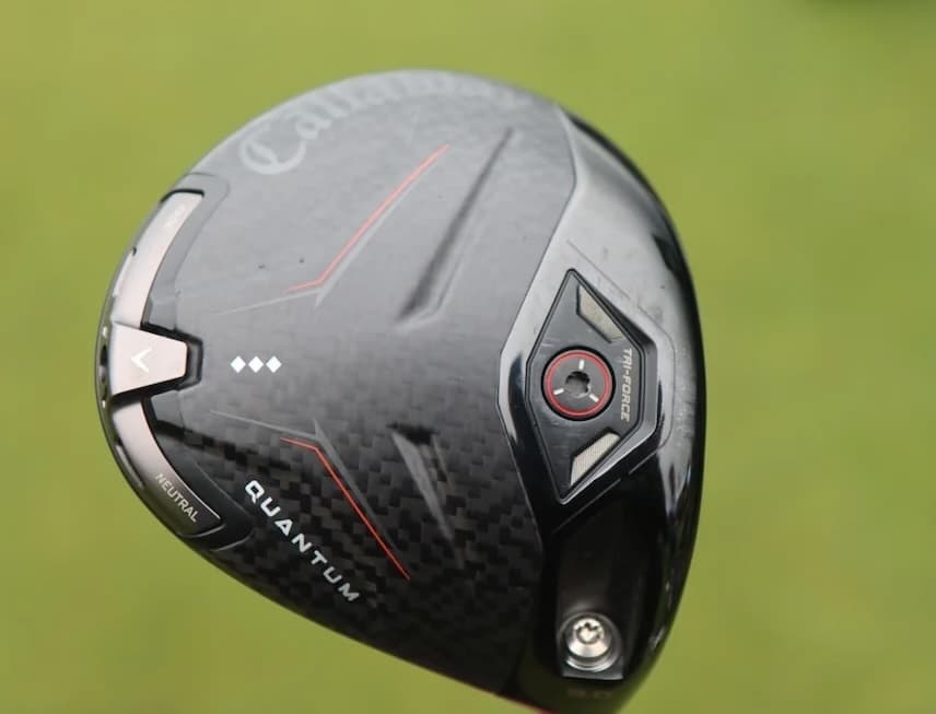 Sam Burns detalla su equipamiento de golf en julio 2026