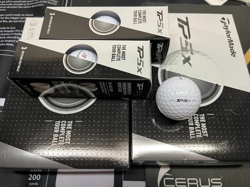 Bolas TaylorMade TP5x ‘Kangaroo’ de Jason Day, a la venta